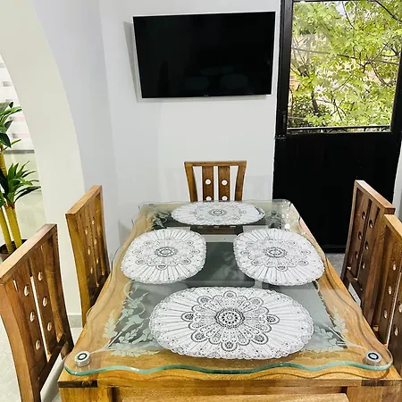 Hermoso Y Amplio Apartamento Cerca Al Centro De Medellin Exterior photo